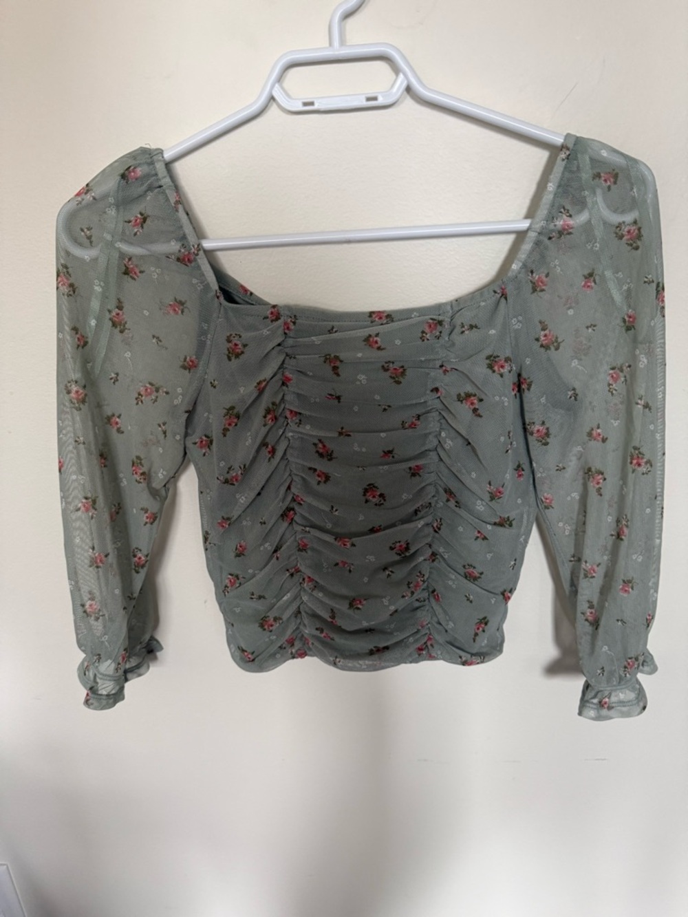 Monteau Los Angeles Floral Mesh Puff Sleeve Crop Top Sage Green Size Small